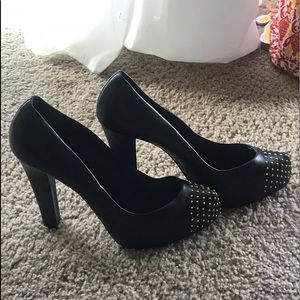 Dolce Vita size 9.5 studded pumps.
